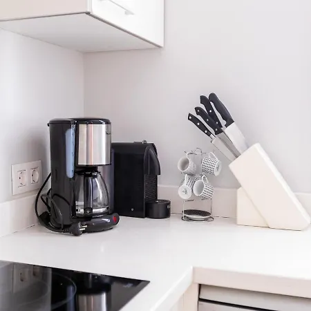 Adelina In ヴィラ *