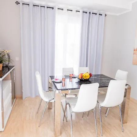 Adelina In ヴィラ