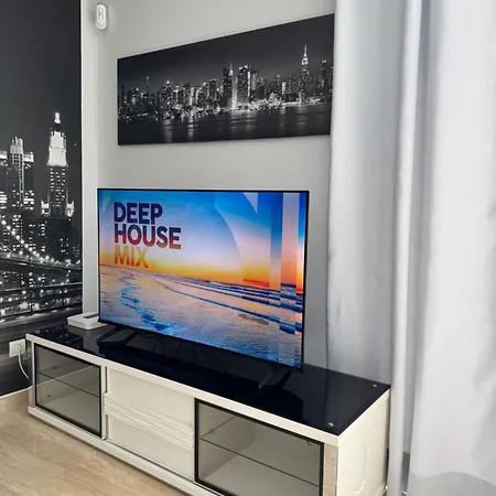 Adelina In Willa Costa Adeje (Tenerife)