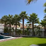 Villa Adelina In *