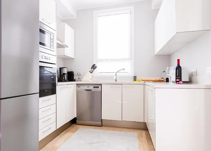 Adelina In فيلة *