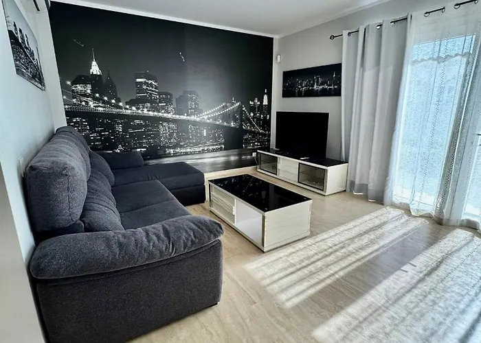 Adelina In فيلة *