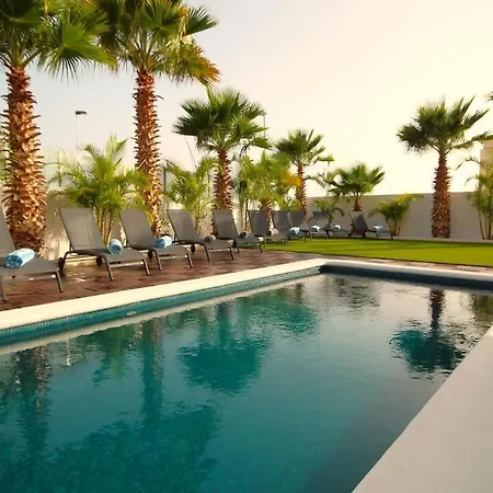 빌라 De Lujo Con Piscina Privada En 아데제