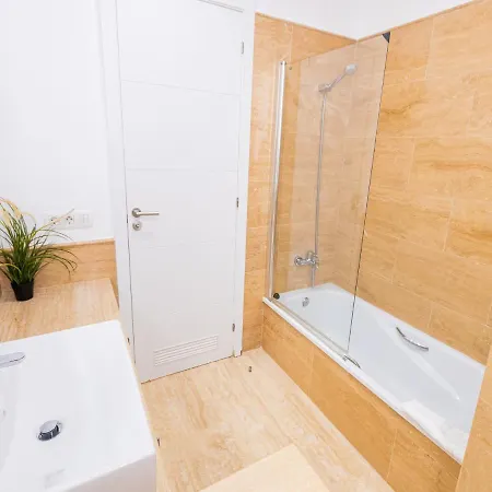 De Lujo Con Piscina Privada En * 아데제